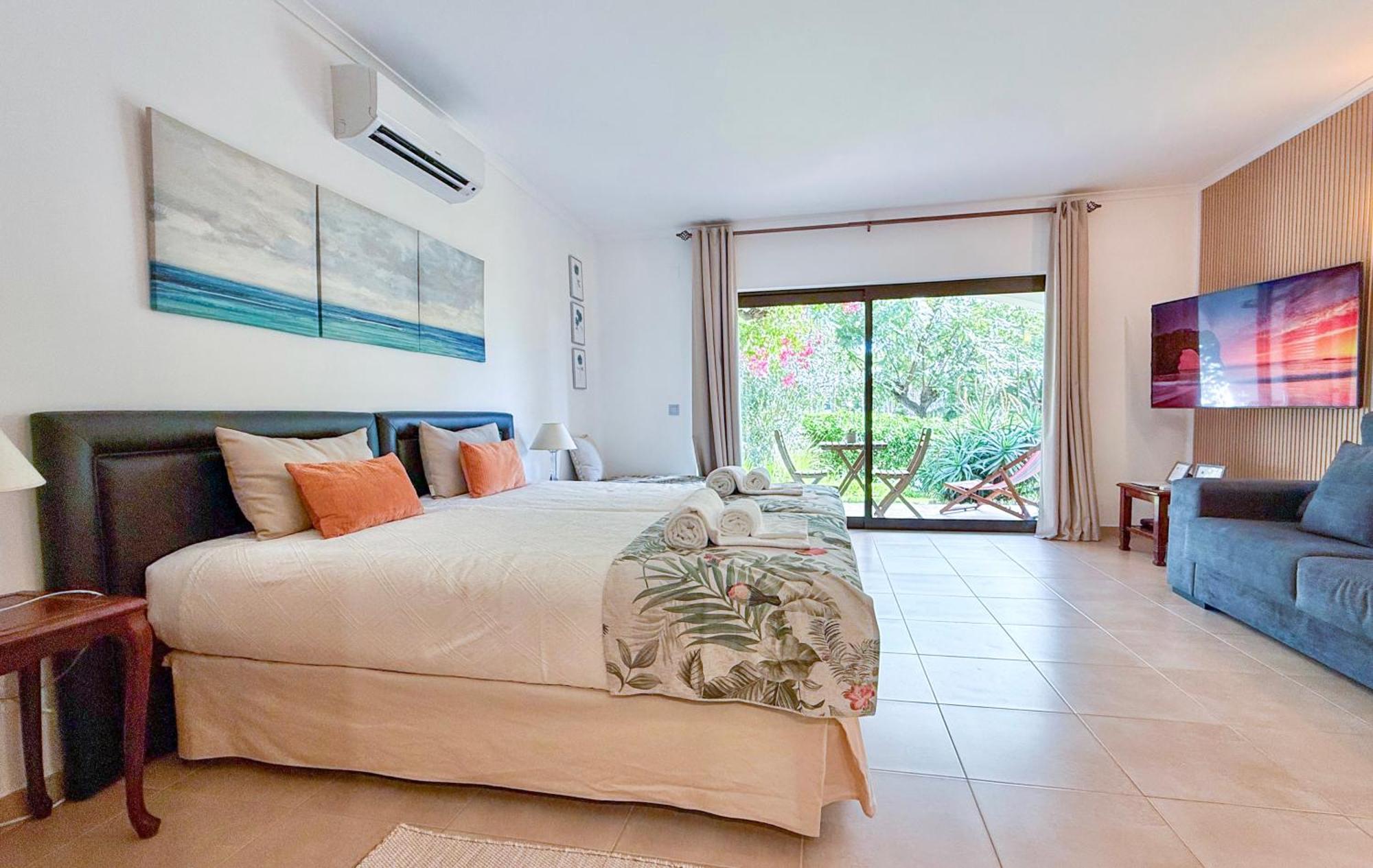 Coastal Retreat With Pool And Beach Access By Drago Rentals Albufeira Exterior photo