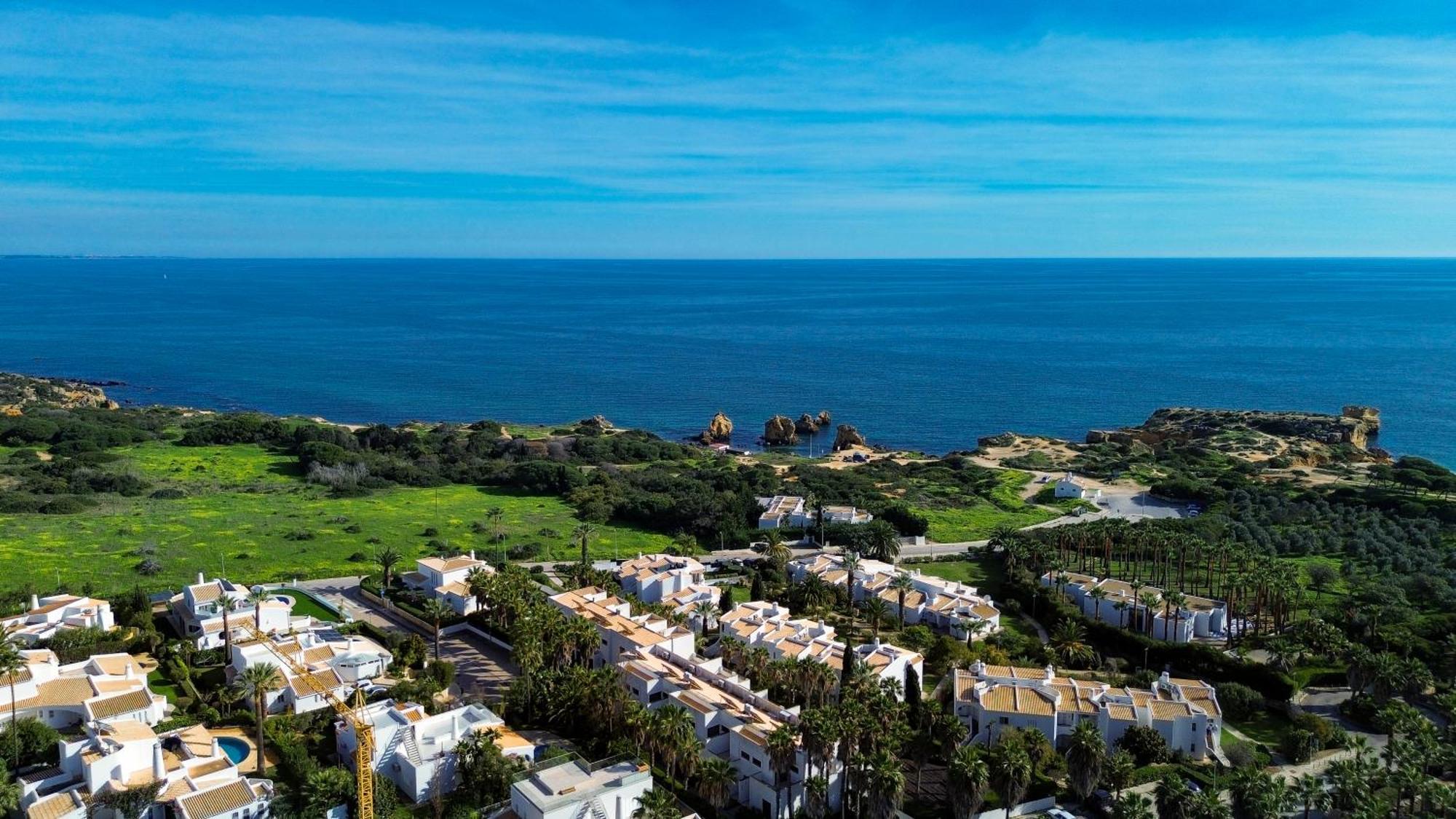 Coastal Retreat With Pool And Beach Access By Drago Rentals Albufeira Exterior photo
